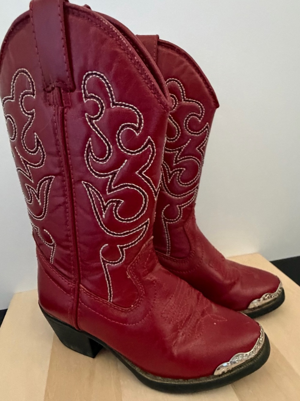 Kids Red Western Cowboy Boots with Silver Toe Accent - Picture 3 of 13